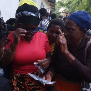 donate old eyewear malawi